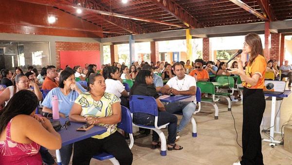 Secretaria de Municipal de Saúde realiza ação da campanha “Faça Bonito” para os profissionais da educação de Tocantínia