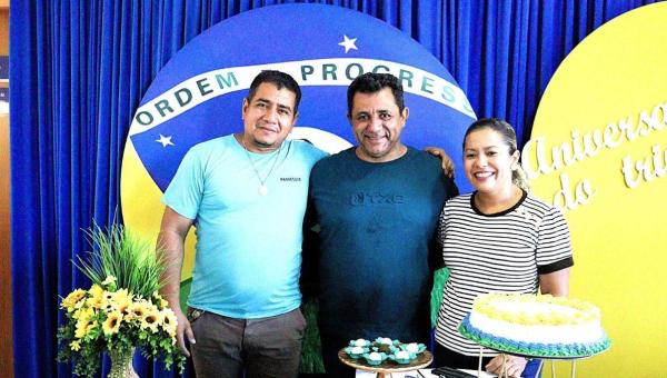 Tocantínia: Servidores aniversariantes do segundo trimestre recebem homenagem da prefeitura