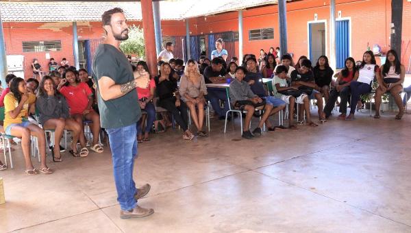 Em Tocantínia,  setor de Endemias promove ação de educação em saúde no controle às Leishmanioses para os alunos indígenas Xerente