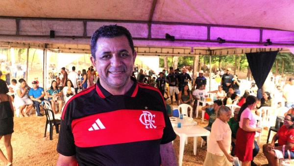 Prefeito João Alberto comemora aniversário ao lado da população de Tocantínia em evento festivo