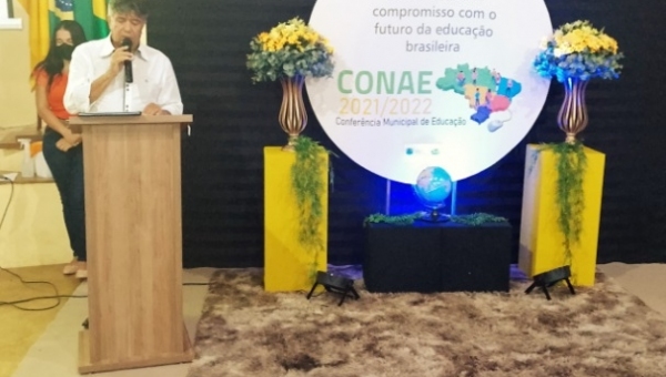 Tocantínia realiza etapa municipal da IV Conferência Nacional de Educação