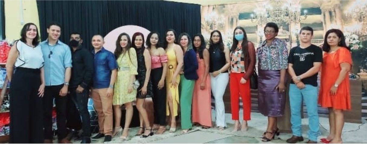 Professores da rede municipal de Tocantínia comemoram novas conquistas
