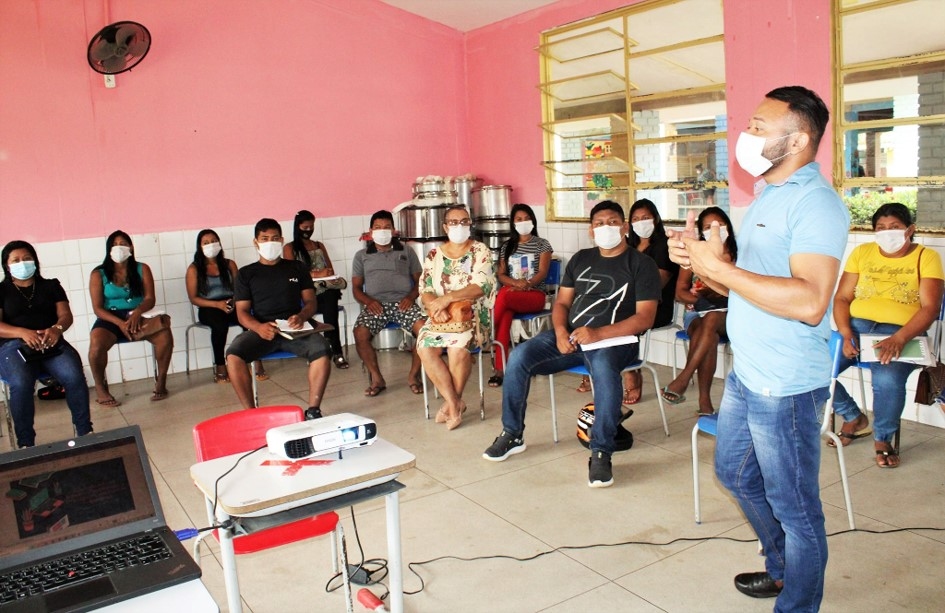 Tocantínia realiza jornada de oficinas pedagógicas. Confira