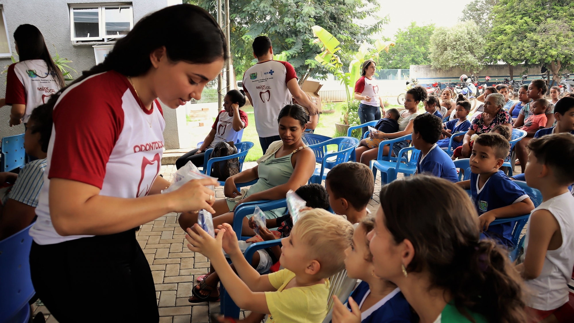 Tocantínia promove ações educativas na Semana da Odontologia