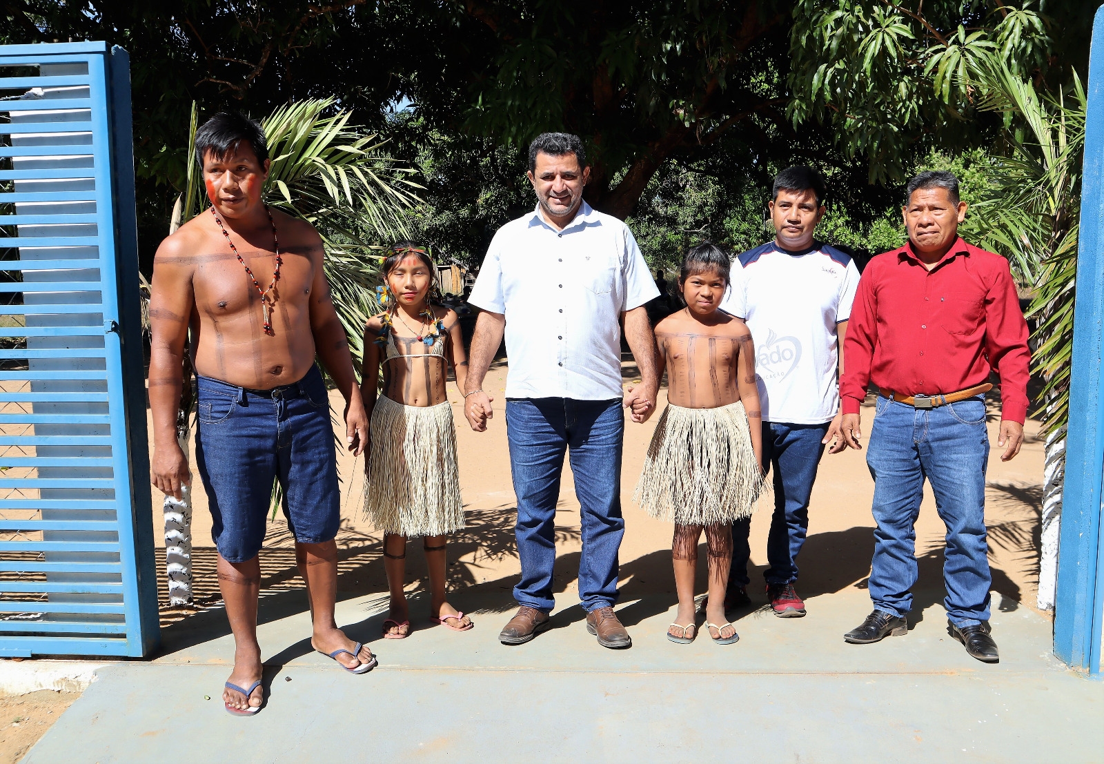 Liderança indígena e comunidades da Aldeia Rio Sono homenageiam prefeito de Tocantínia em evento emocionante 