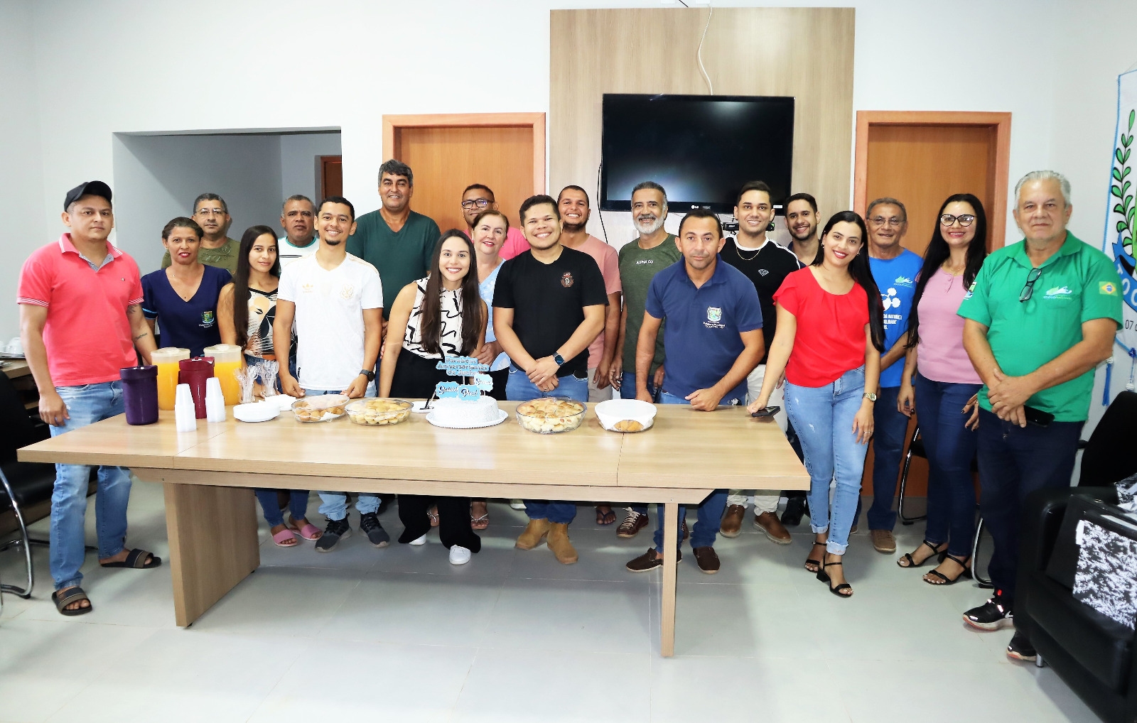 Servidores da administração municipal de Tocantínia-TO celebram aniversário em emocionante confraternização 