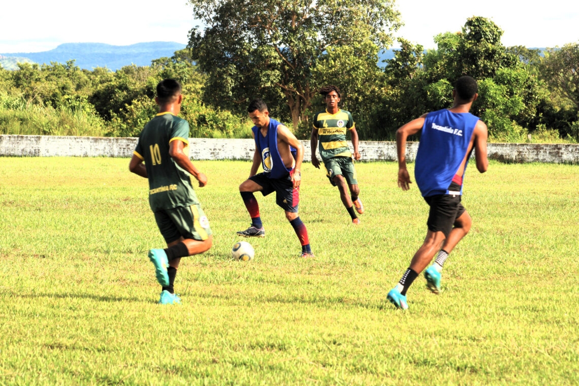 Tocantínia faz jogo amistoso contra a equipe do Coiote FC