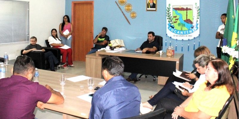 Prefeito de Tocantínia, João Alberto se reúne com secretariado para avaliação e planejamento da gestão