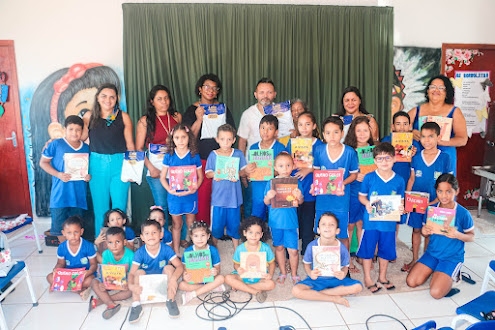 Secretaria da Educação de Tocantínia é contemplada com livros do Itaú Social 