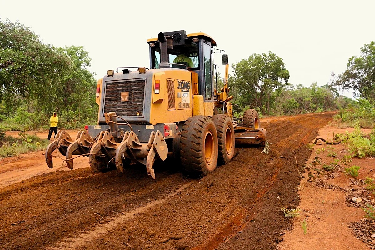 Ageto e prefeitura de Tocantínia se unem na execução das obras de encascalhamento de estrada vicinal na Terra Indígena Xerente