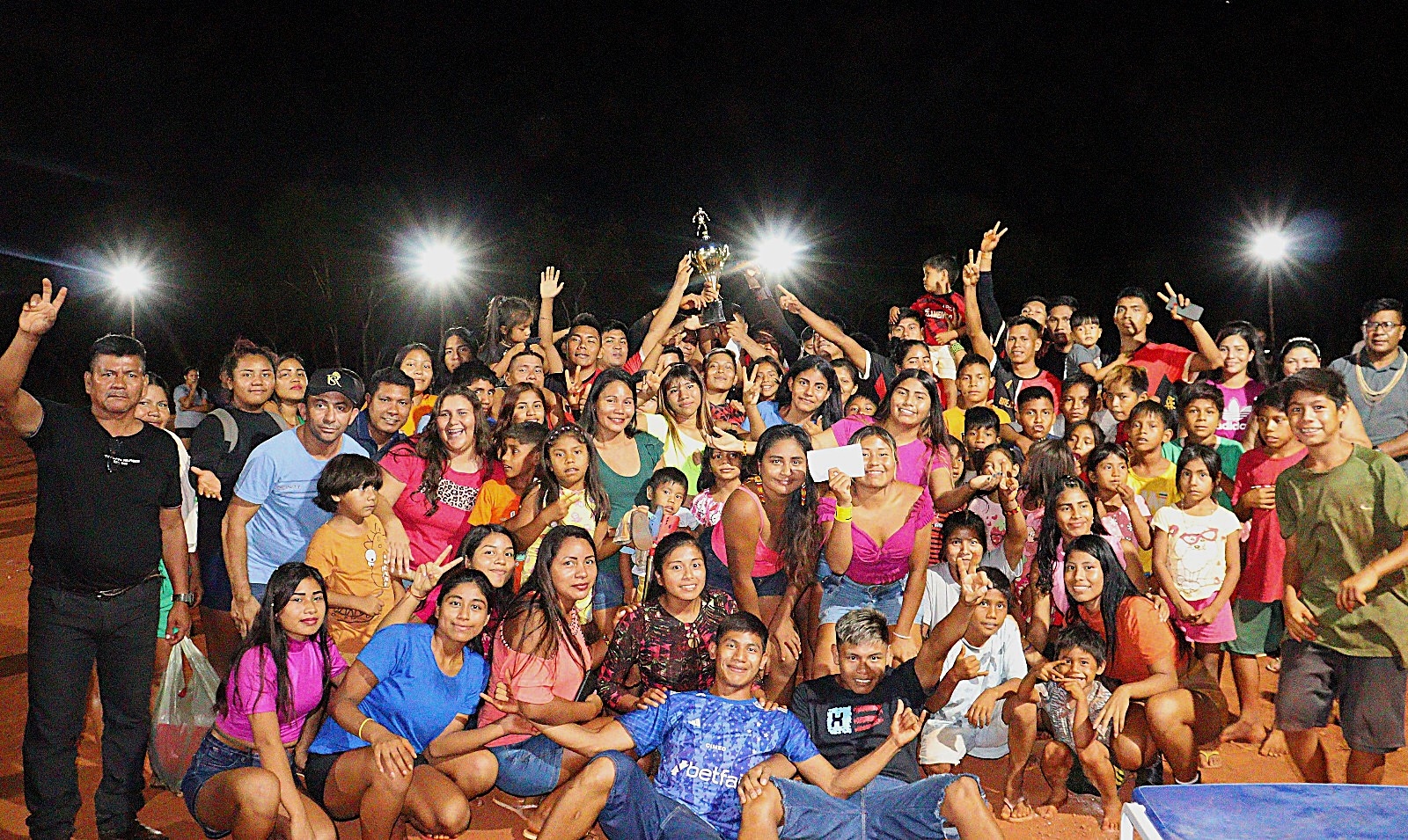 Guerreiras da Bola e Brejo Comprido se consagram campeões do Campeonato Indígena Xerente de futebol 7 society