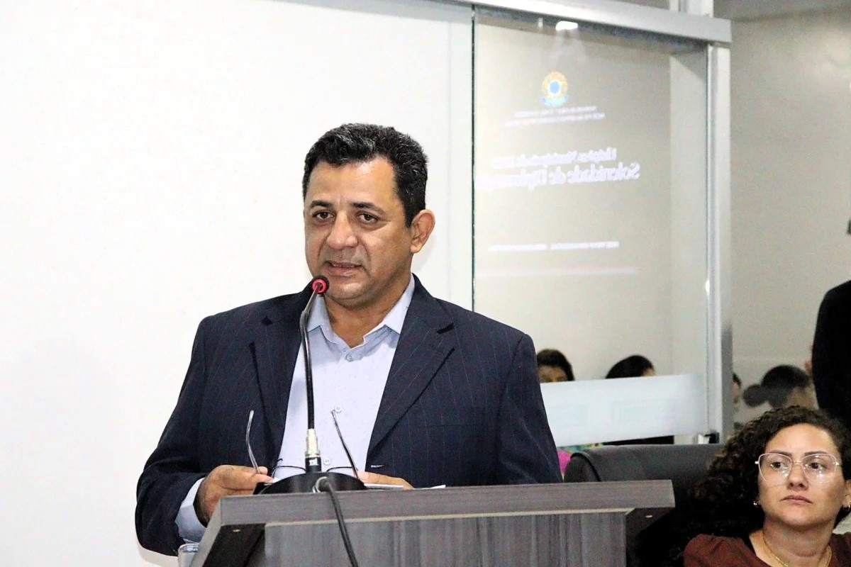 Prefeito João Alberto parabeniza Colégio Estadual Batista em Tocantinia