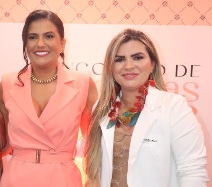 Primeira-Dama de Tocantínia marca presença no Encontro de Primeiras-Damas e Lideranças Femininas do Tocantins 