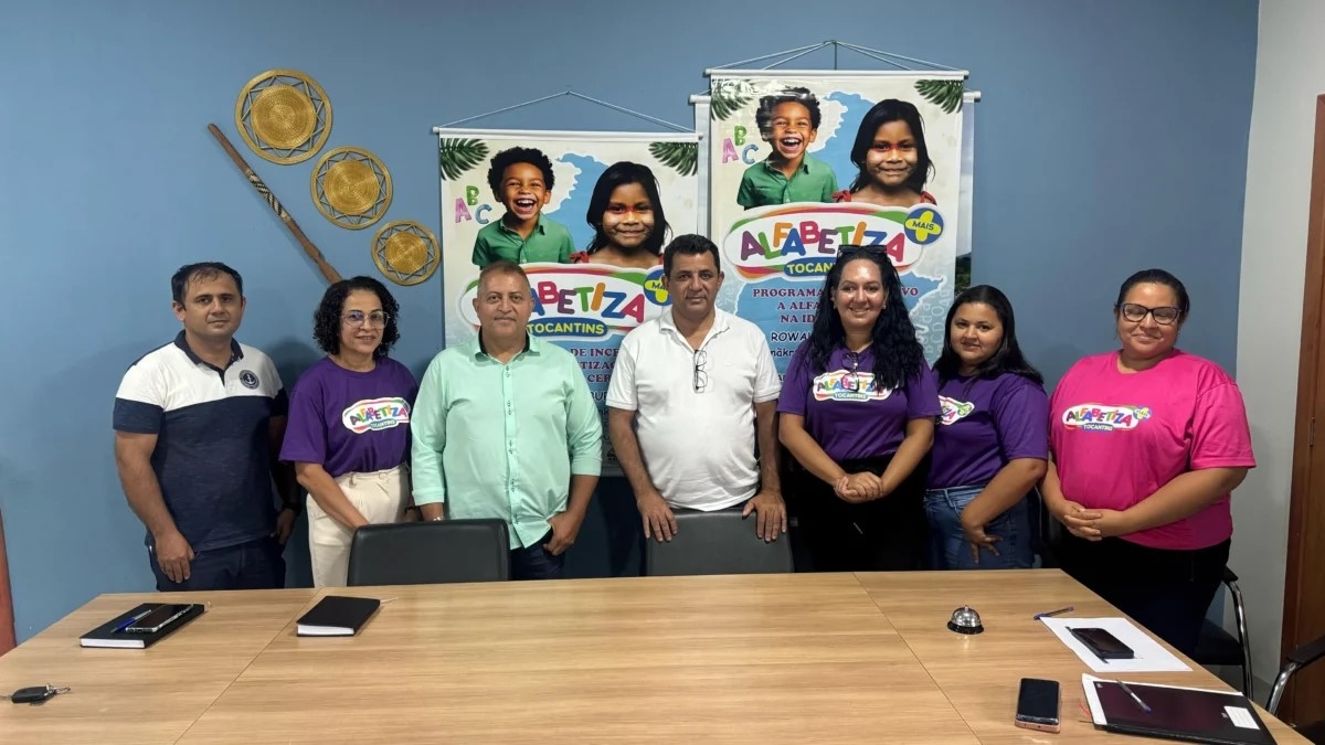 Prefeito de Tocantínia recebe equipe da Superintendência Regional de Educação de Miracema