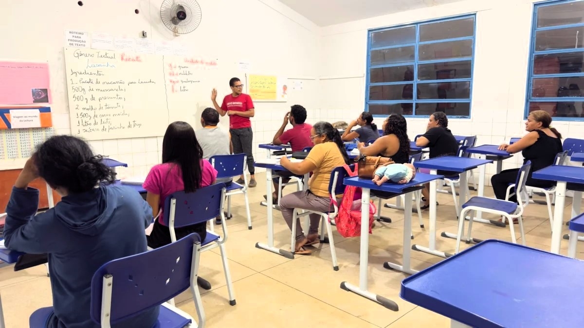 Gênero textual e lasanha: professores combinam teoria e prática em estudo sobre receitas para alunos da EJA