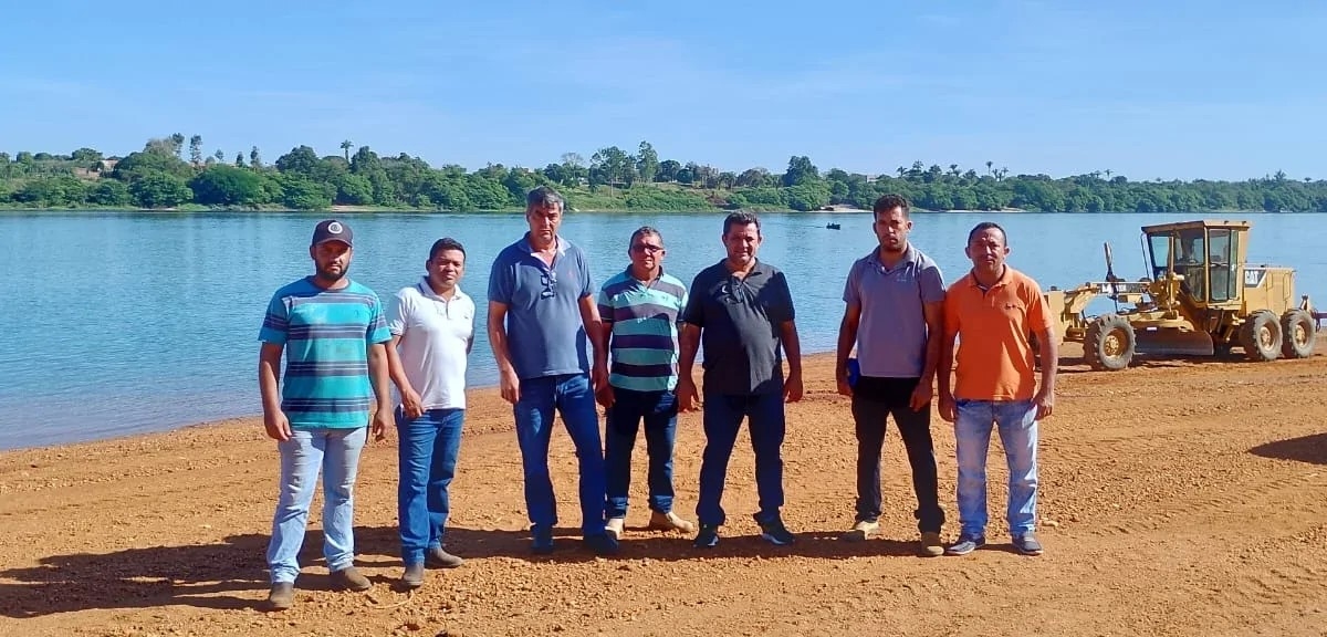 Prefeito João Alberto acompanha início da montagem da estrutura da Praia Pôr-do-Sol 2025