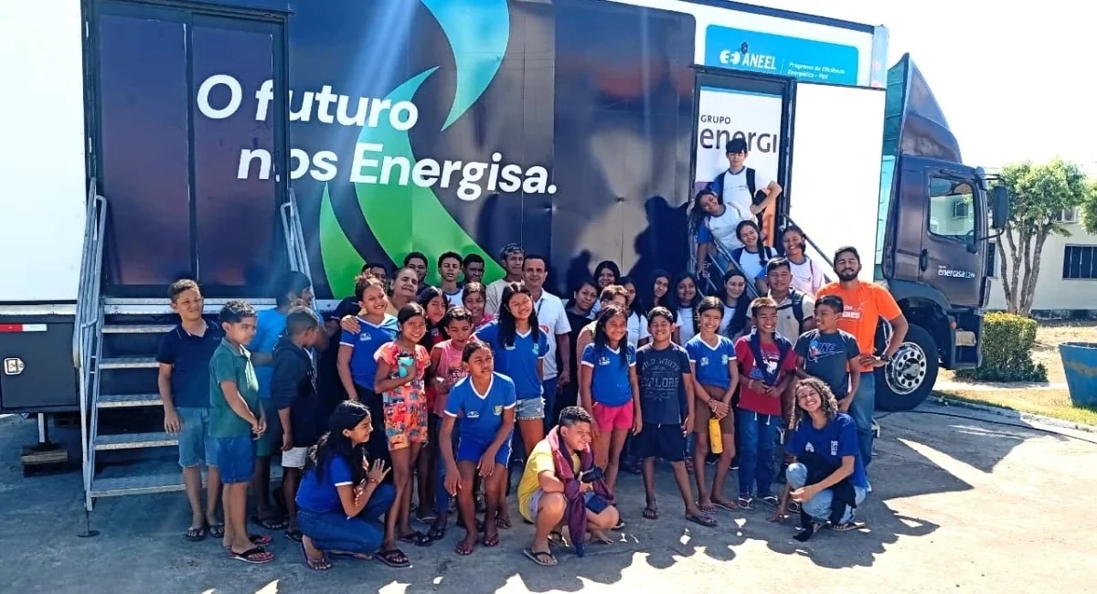 Caminhão da Energisa vem a Tocantínia com informações, serviços, e sorteio de geladeiras e ventiladores