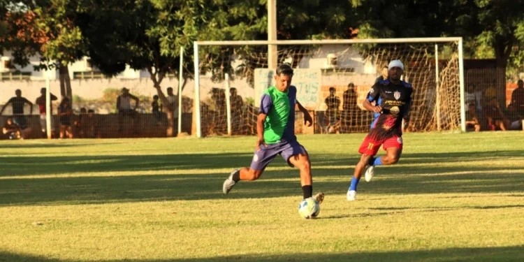 Tocantínia empata com Vila Juventus no jogo de ida e vai decidir o título do Copão Regional Centro em casa