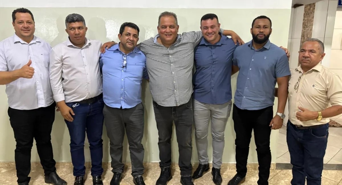 Prefeito João Alberto acompanhado de vereadores atendem a convite do senador Eduardo Gomes