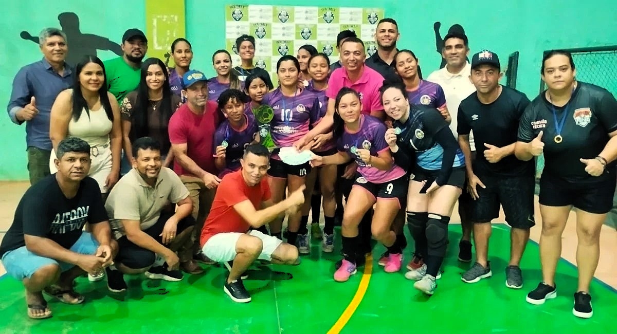 Time de futsal feminino de Tocantínia conquista  Bicampeonato dos Jogos da Amizade em Rio dos Bois