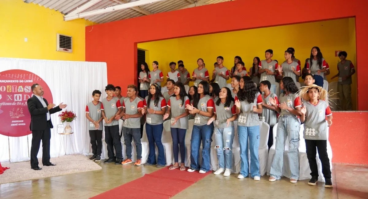 Lançamento do livro Poetas do Xodó movimenta Tocantínia e incentiva alunos para a arte   da produção literária