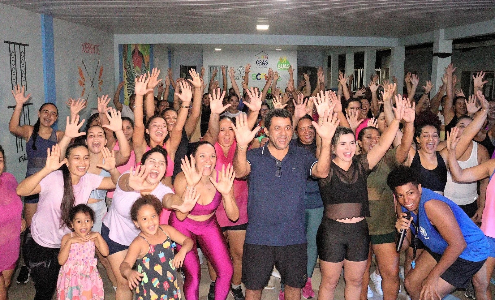 Prefeito João Alberto e Primeira-Dama Sâmua Rosa fazem visita ao grupo de dança do Aero Hits em Tocantínia