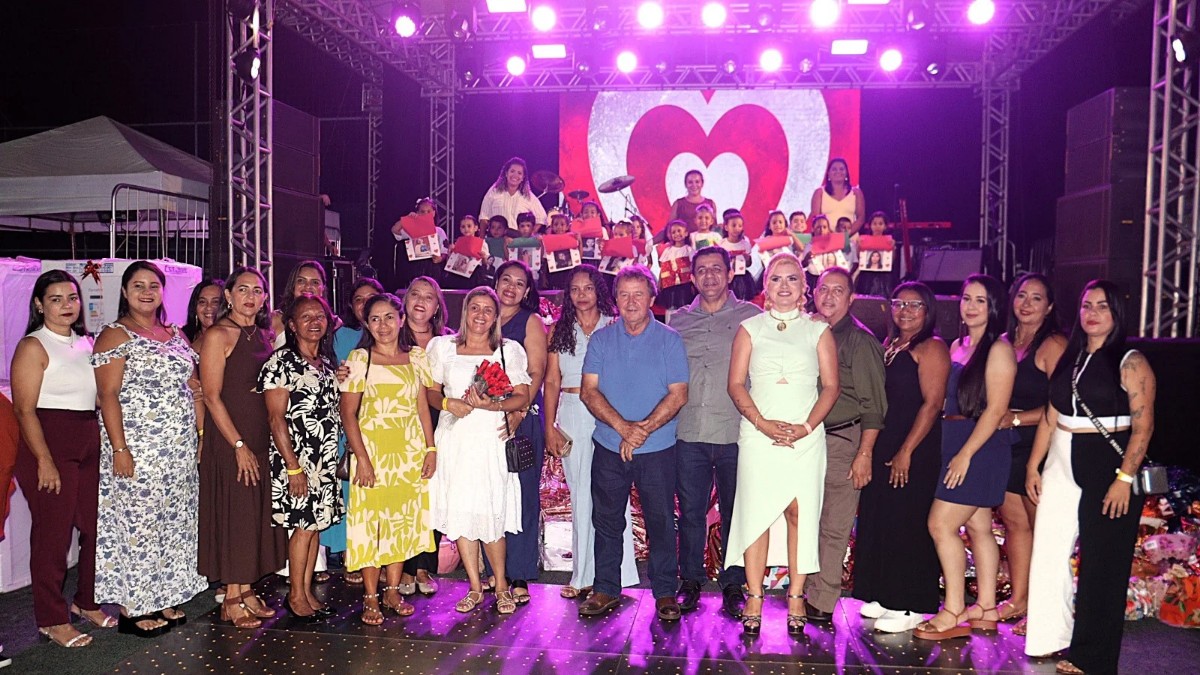 Prefeitura de Tocantínia promove festa especial do Dia das Mães com homenagens, sorteio de brindes, jantar e música ao vivo