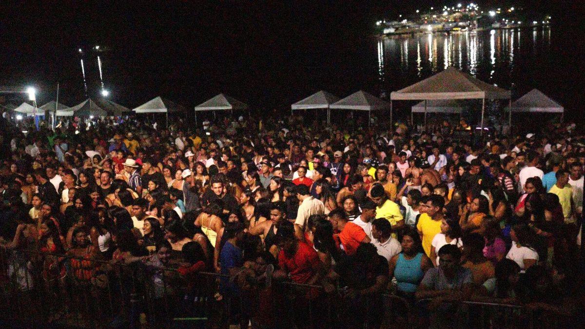 Shows de Igor Ferrari e Iggor Cunha movimentam Praia Pôr do Sol em Tocantínia